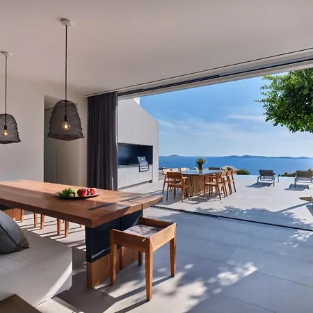 Alices Mykonos * Ornos (Mykonos)